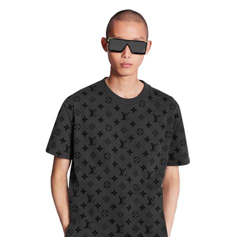 louis vuitton hook and loop t shirt|Men's Fashion T.